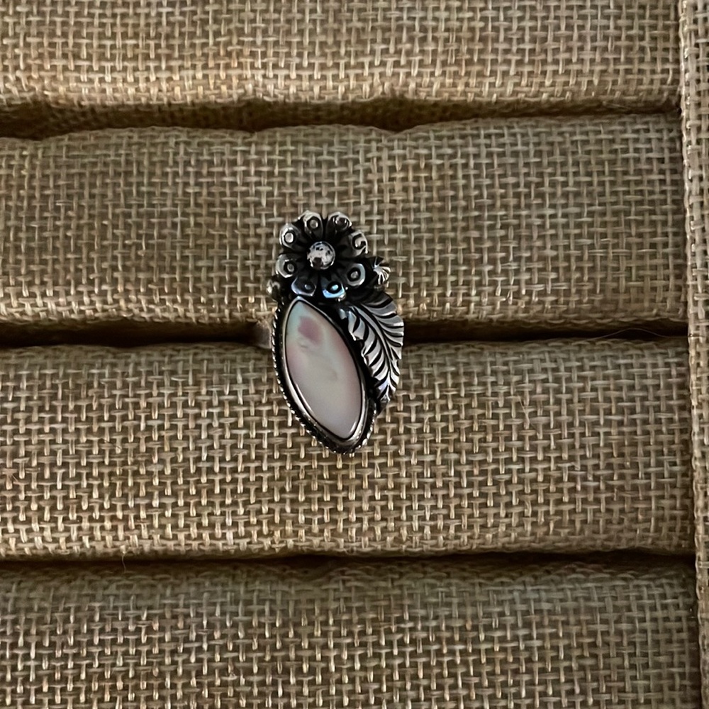 Vintage Sterling Mother of Pearl ring